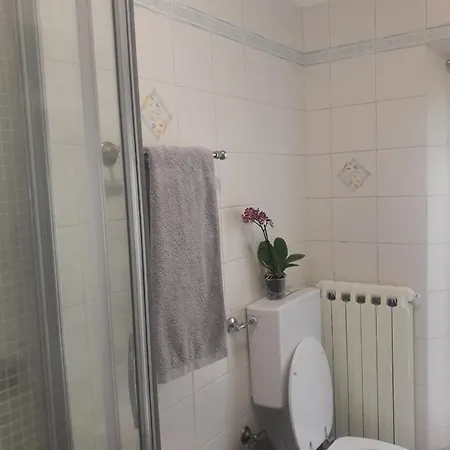 Charming 1-Bed Apartment In Ferrara *